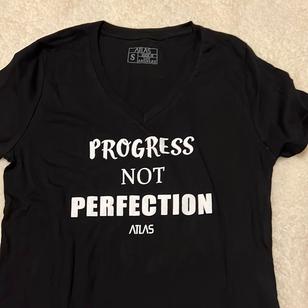 Women’s t-shirt size small PROGRESS NOT PERFECTION